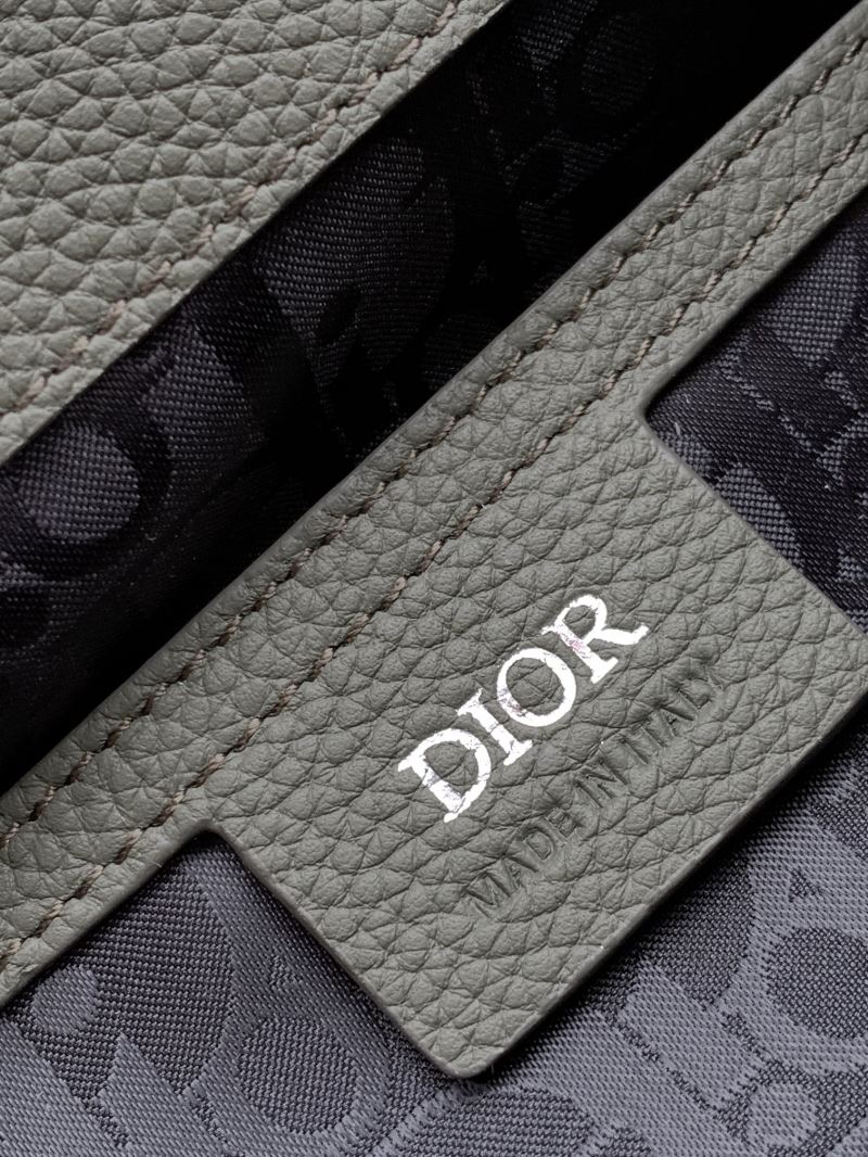 chr1st1an D10r waist chest packs